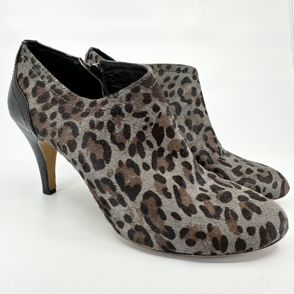 Vince Camuto Vala Dusk Leopard Heeled Booties Gray Women’s Ankle Boots Size 9